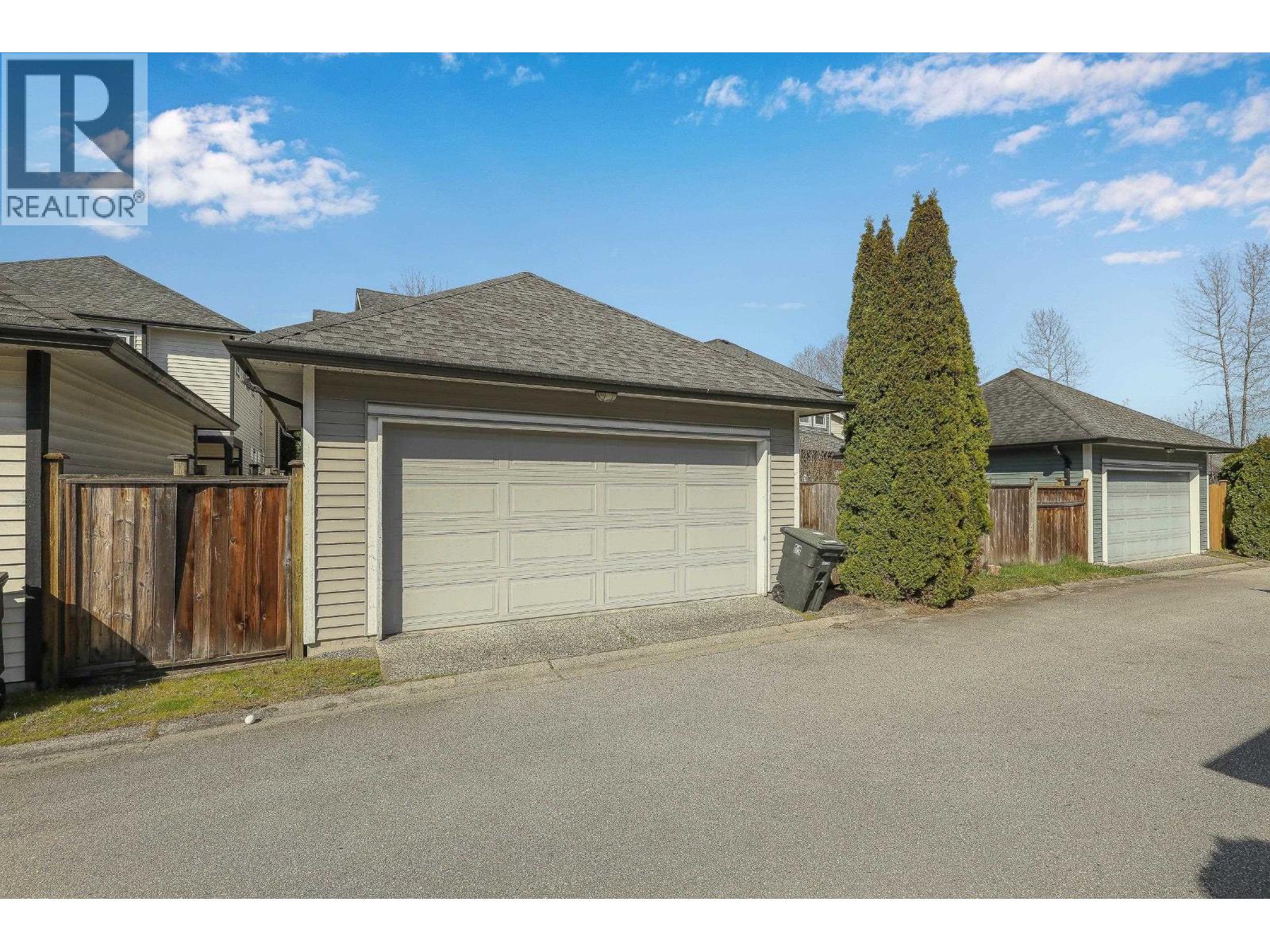 19590 Shingle Bolt Crescent, Pitt Meadows, British Columbia  V3Y 2W7 - Photo 11 - R3136019