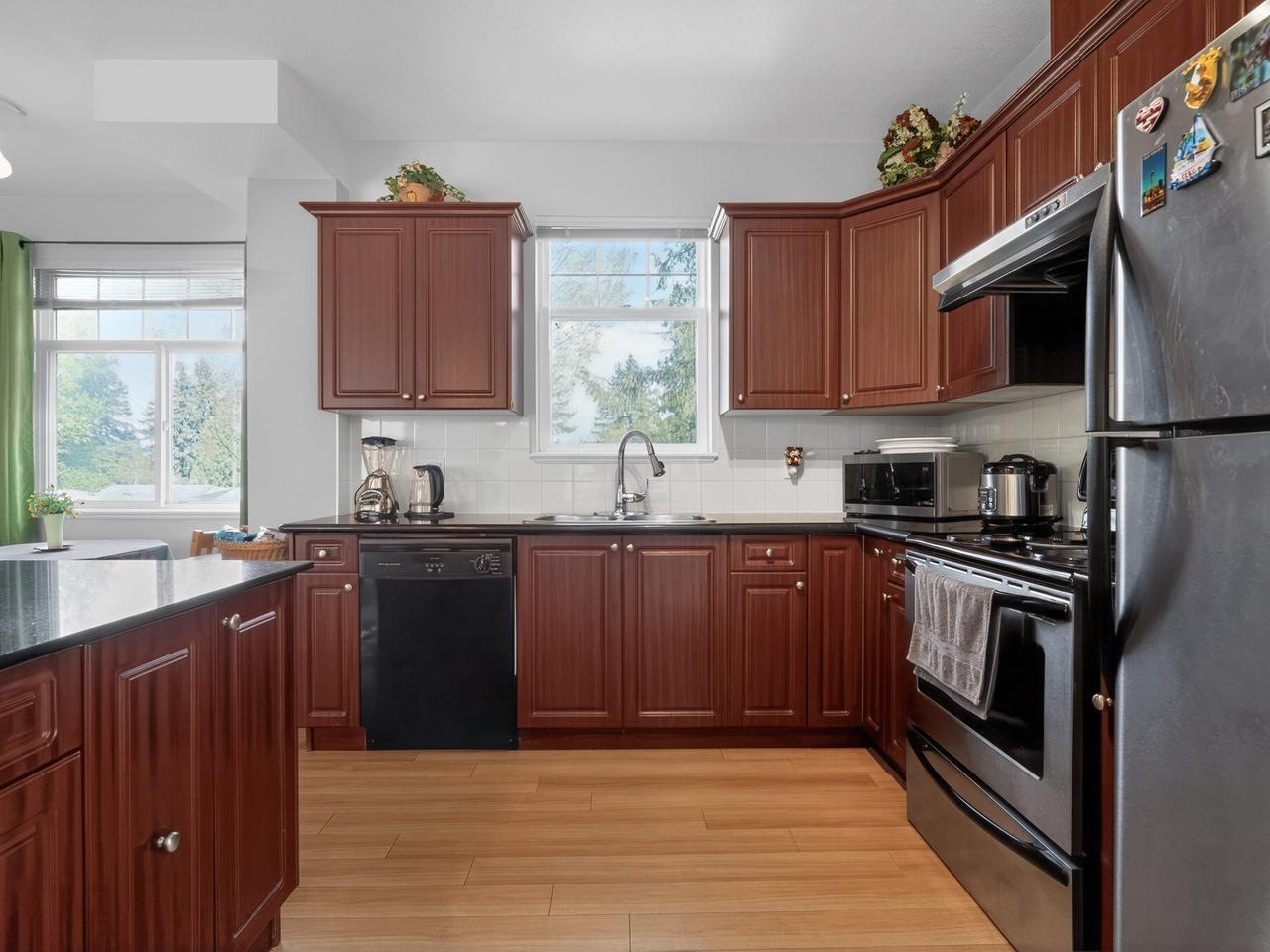 2 15518 103a Avenue, Surrey, British Columbia  V3R 1N7 - Photo 6 - R3146733