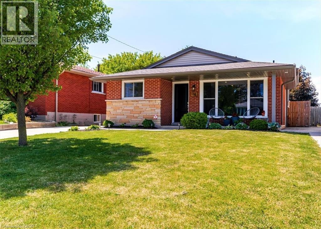 74 Greeningdon Drive, Hamilton, Ontario  L9A 3A7 - Photo 2 - 40836374