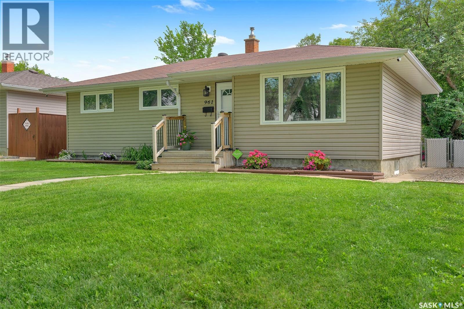 961 GARRY STREET, Regina, Saskatchewan