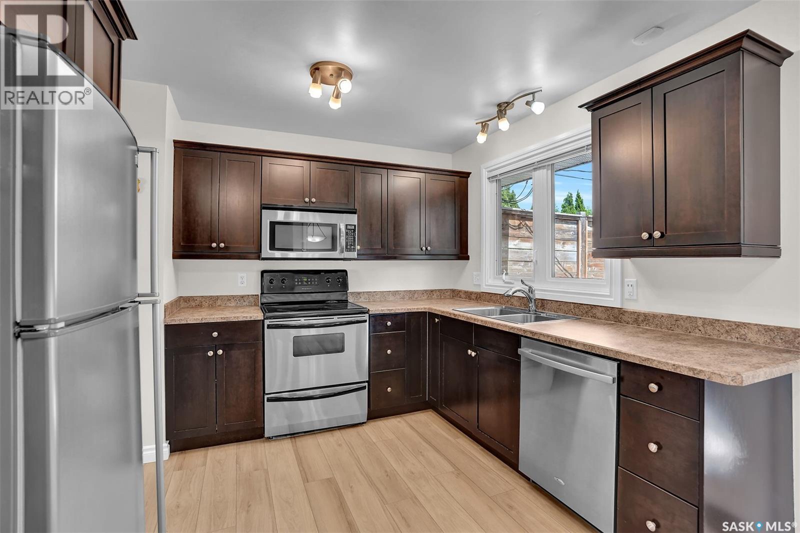 961 Garry Street, Regina, Saskatchewan  S4T 5R1 - Photo 9 - SK042700