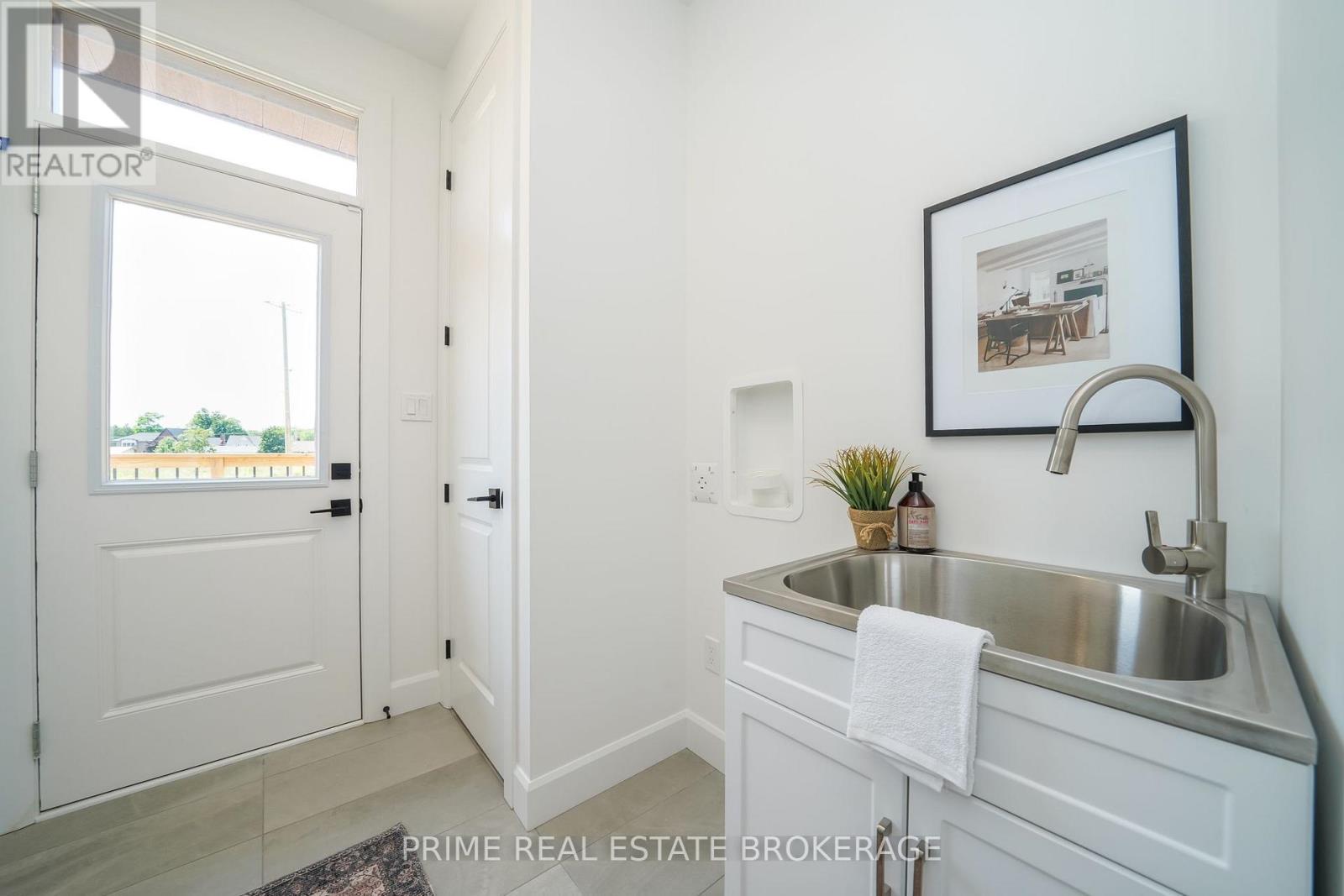 70 - 13 Coastal Crescent, Lambton Shores, Ontario  N0M 1T0 - Photo 19 - X13568680
