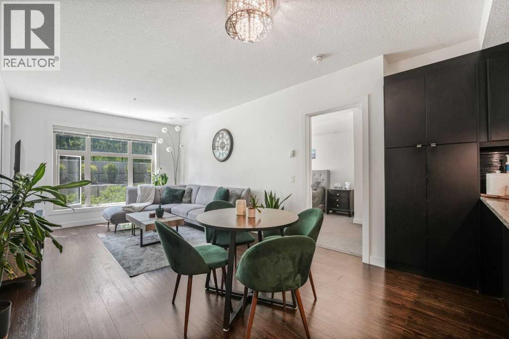 111, 25 Aspenmont Heights Sw, Calgary, Alberta  T3H 0E4 - Photo 5 - A2327471
