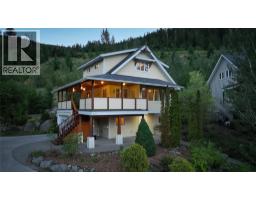 522 Foster Place, Nelson, British Columbia