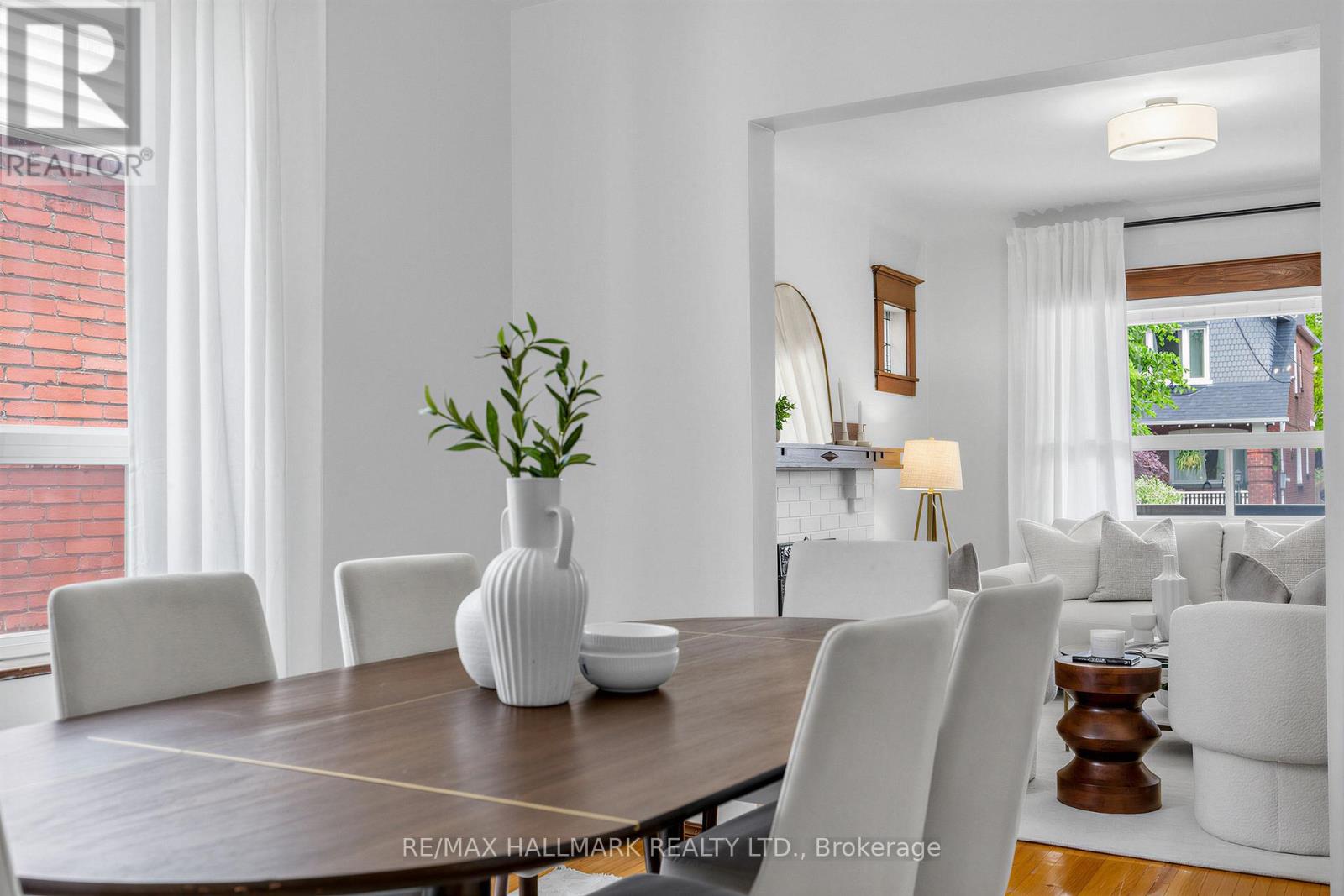 365 Milverton Boulevard, Toronto, Ontario  M4J 1W1 - Photo 12 - E13485764