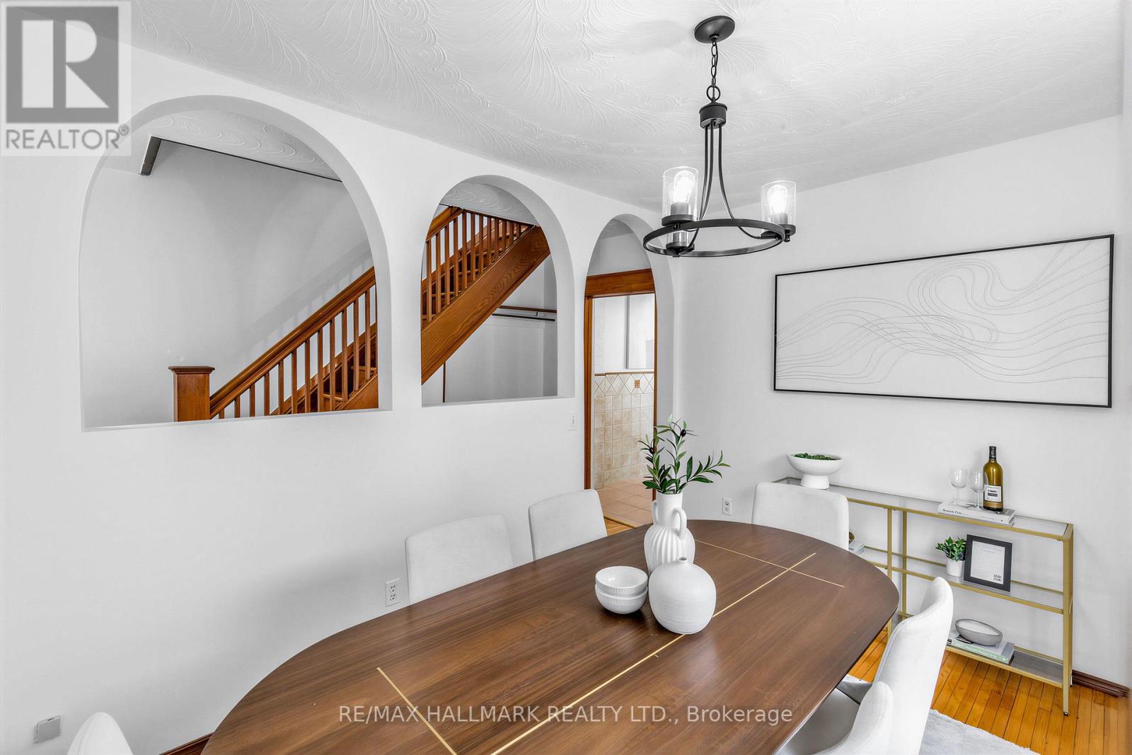365 Milverton Boulevard, Toronto, Ontario  M4J 1W1 - Photo 13 - E13485764