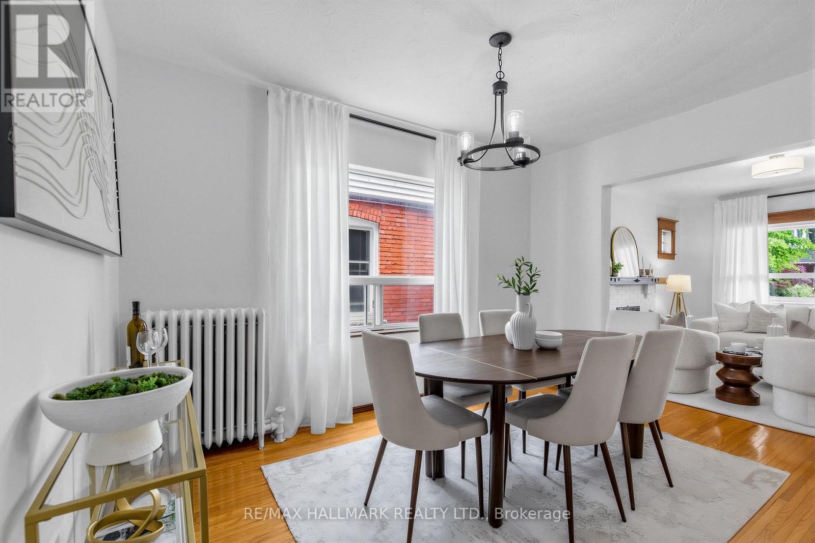 365 Milverton Boulevard, Toronto, Ontario  M4J 1W1 - Photo 11 - E13485764