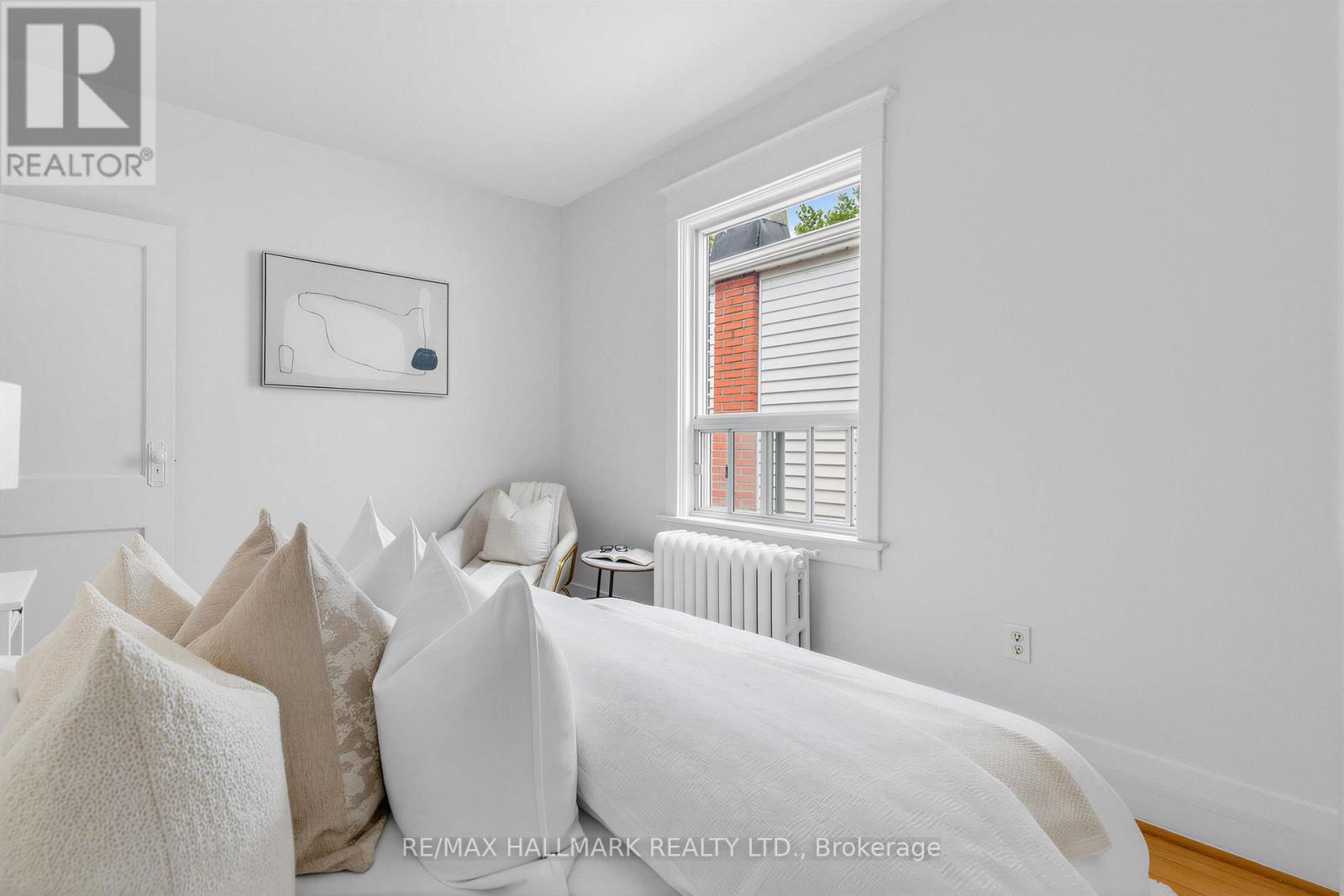 365 Milverton Boulevard, Toronto, Ontario  M4J 1W1 - Photo 24 - E13485764