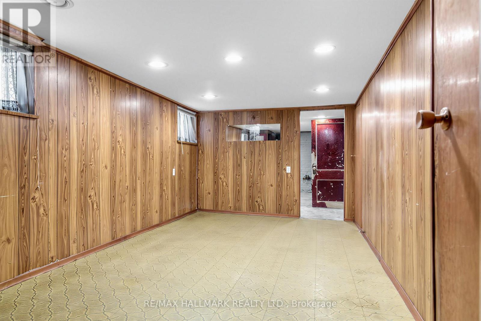 365 Milverton Boulevard, Toronto, Ontario  M4J 1W1 - Photo 31 - E13485764