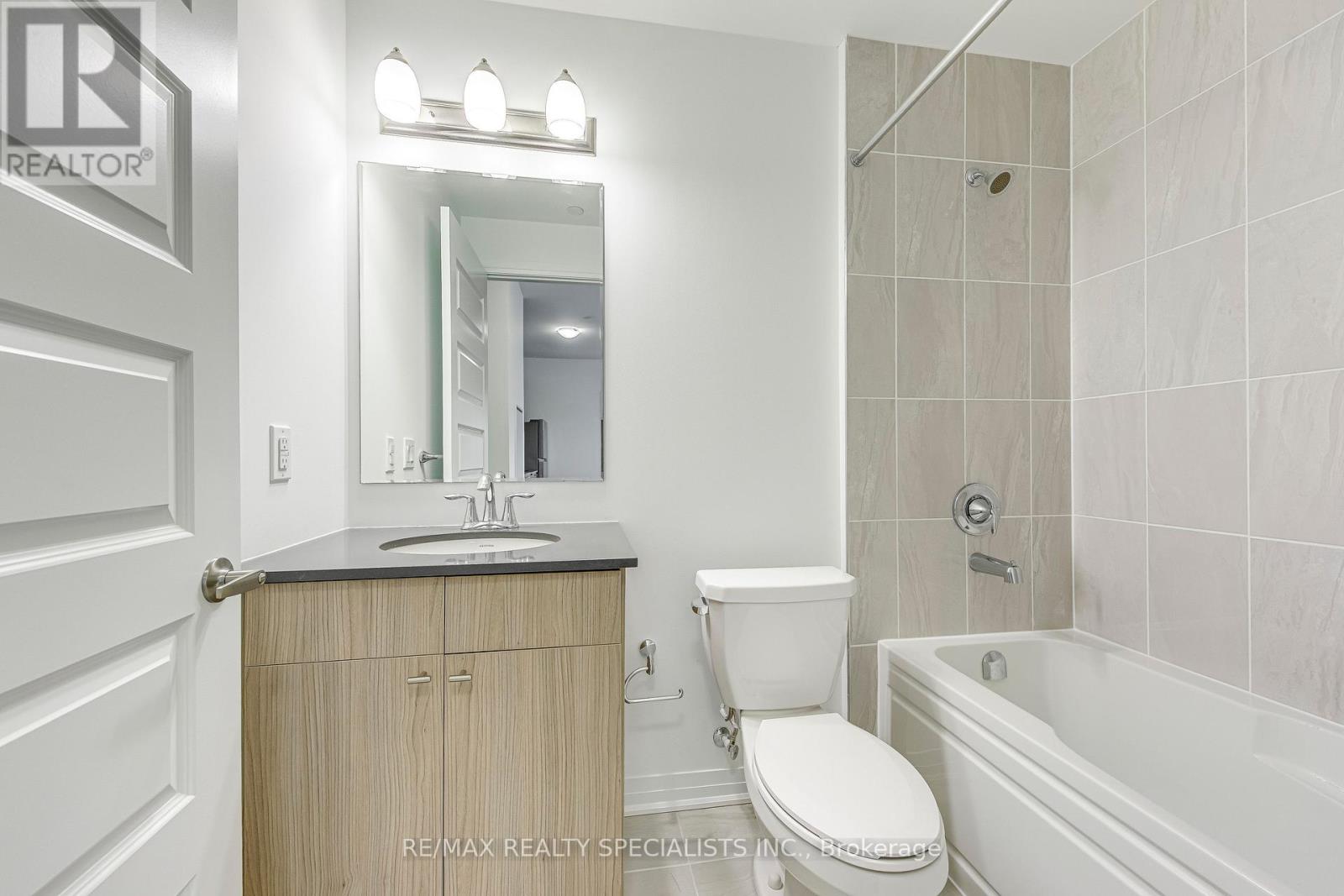 120 - 480 Gordon Krantz Avenue, Milton, Ontario L9E 1Z4 - Photo 23 - W12861002