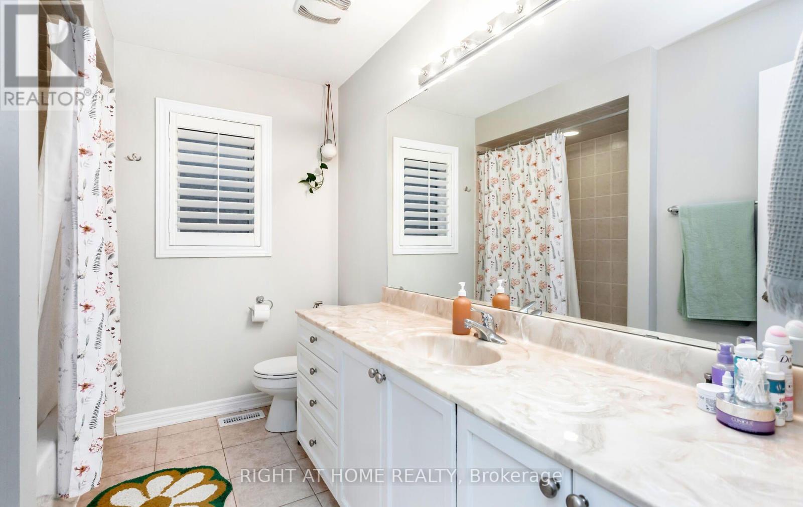 2419 Wasaga Drive, Oakville, Ontario  L6H 0B8 - Photo 29 - W13554752