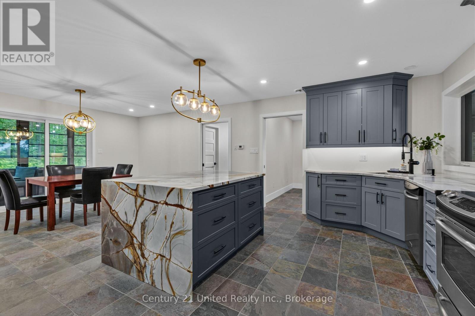 39 Stockdale Road, Selwyn, Ontario  K9J 6X4 - Photo 8 - X13568976