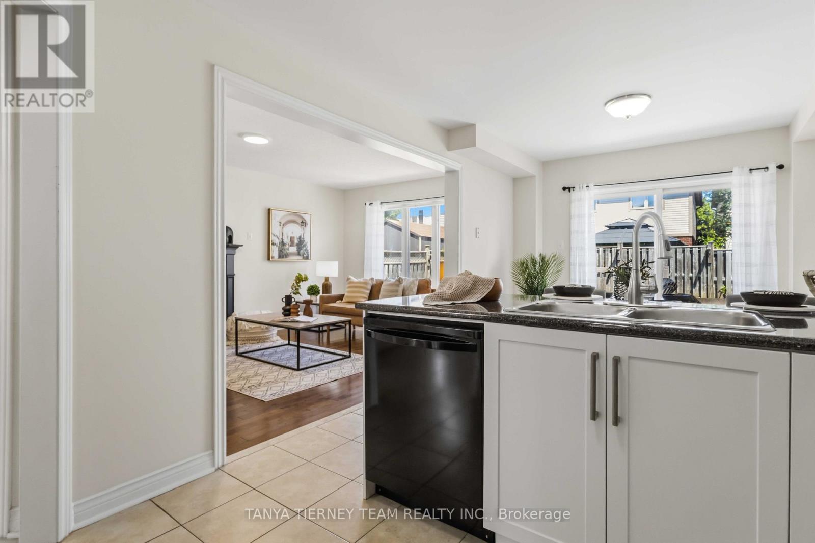 31 Chatterson Street, Whitby, Ontario  L1R 0B3 - Photo 15 - E13568906