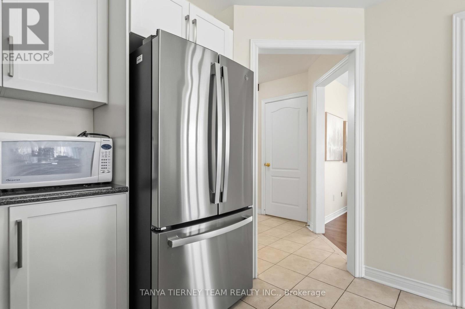 31 Chatterson Street, Whitby, Ontario  L1R 0B3 - Photo 16 - E13568906