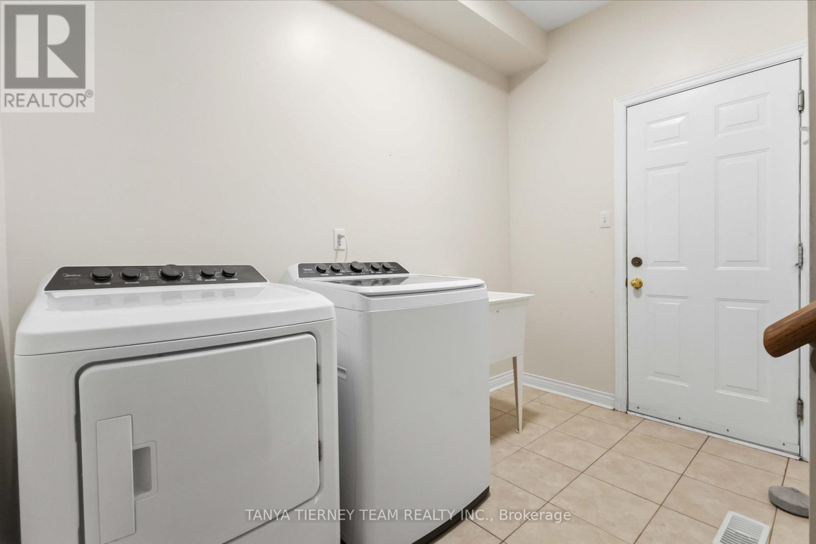 31 Chatterson Street, Whitby, Ontario  L1R 0B3 - Photo 24 - E13568906