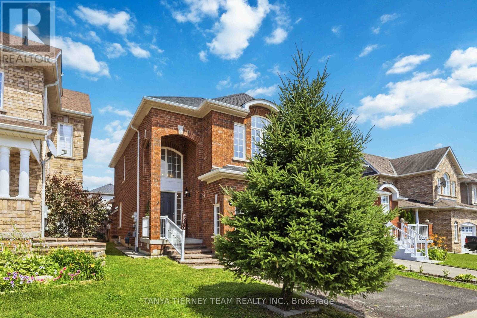 31 Chatterson Street, Whitby, Ontario  L1R 0B3 - Photo 4 - E13568906