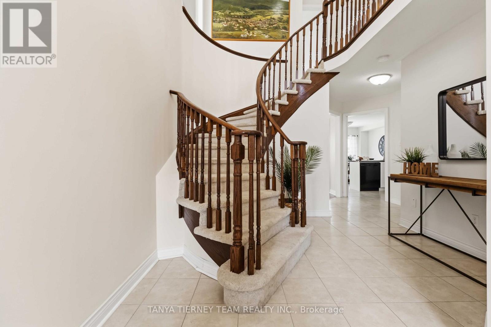 31 Chatterson Street, Whitby, Ontario  L1R 0B3 - Photo 7 - E13568906