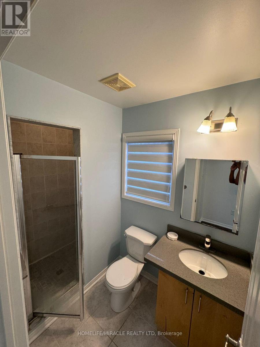 24 Settler's Court, Whitby, Ontario  L1M 2L3 - Photo 12 - E13546246