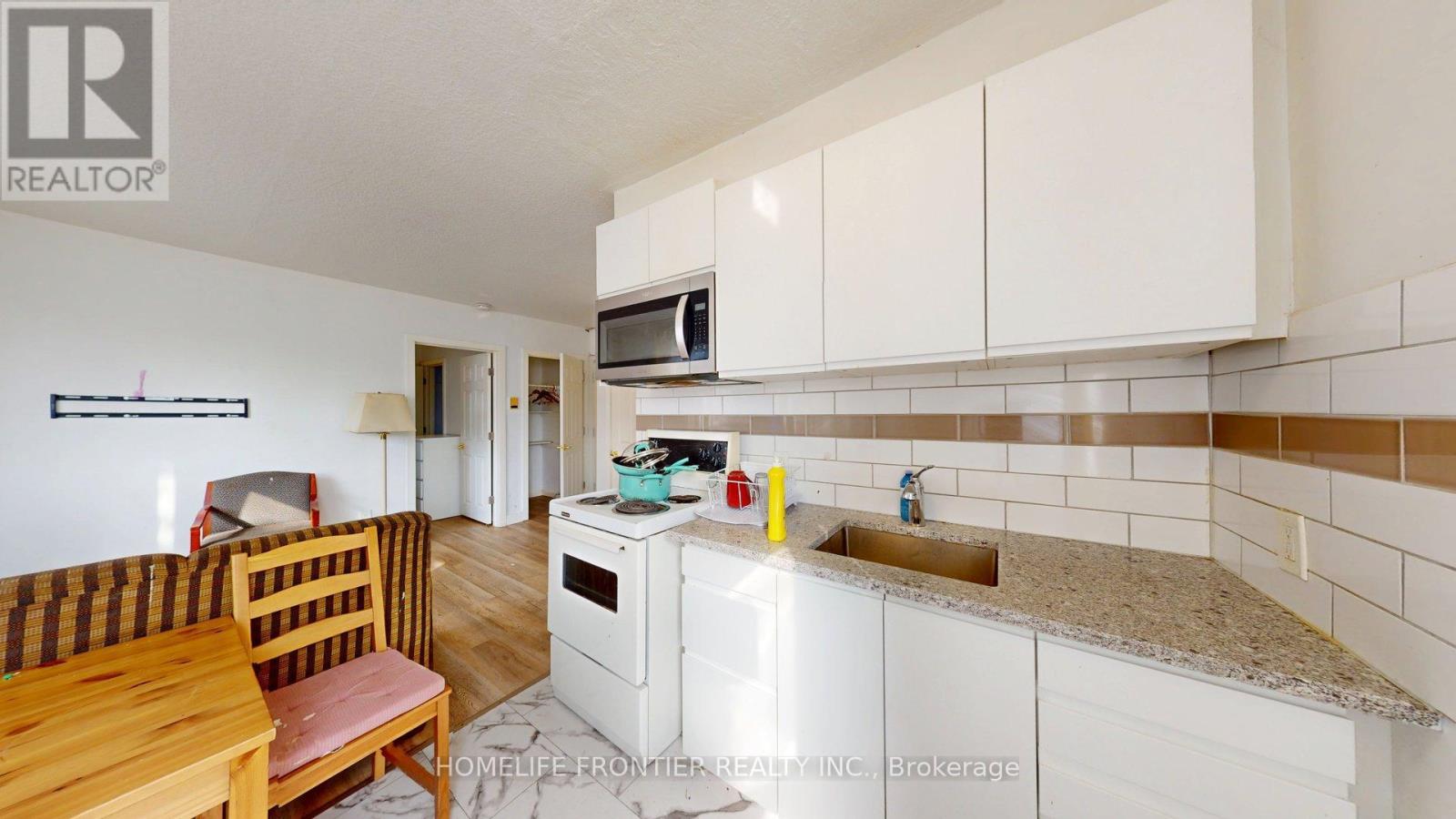 4 - 1110 Weston Road, Toronto, Ontario M6N 3S4 - Photo 4 - W13568744