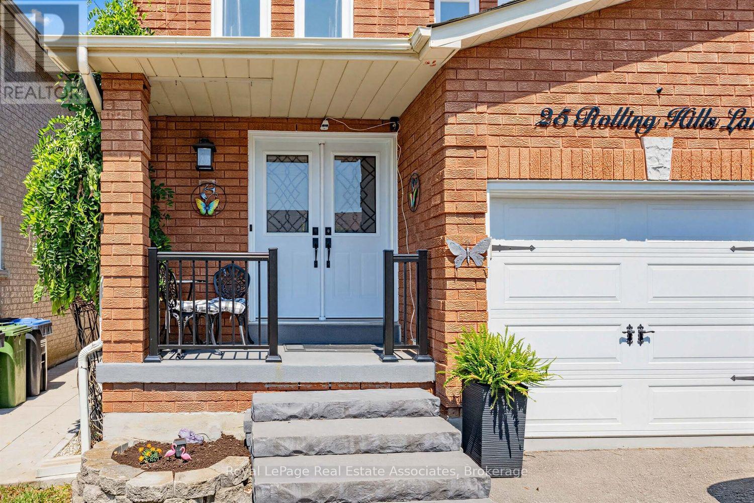 25 Rolling Hills Lane, Caledon, Ontario  L7E 1T9 - Photo 2 - W13568802