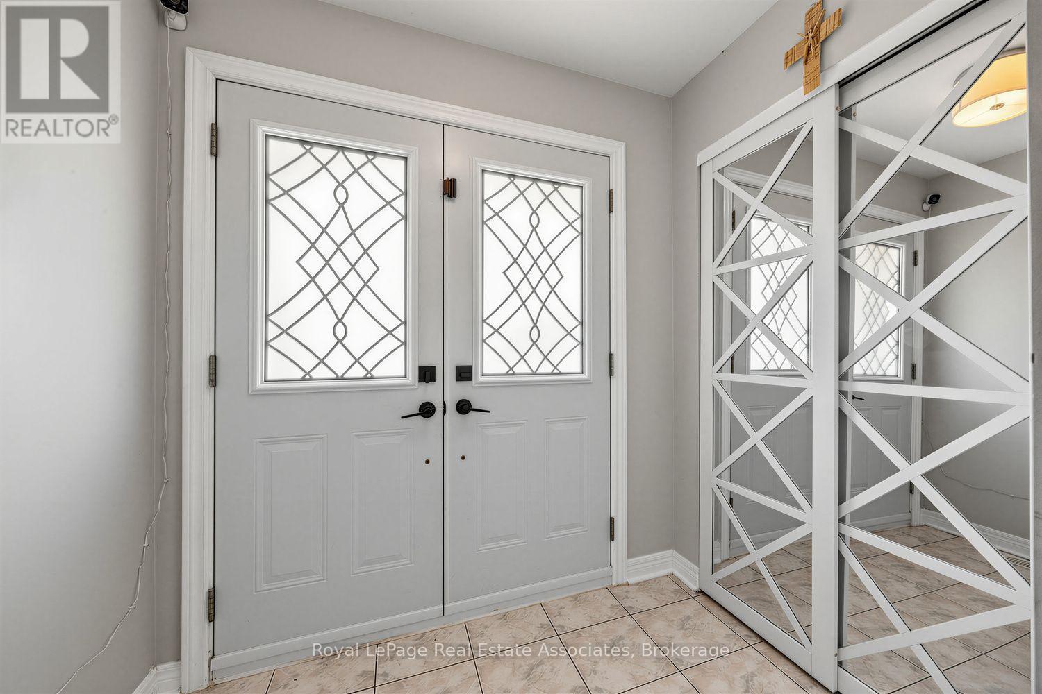 25 Rolling Hills Lane, Caledon, Ontario  L7E 1T9 - Photo 3 - W13568802