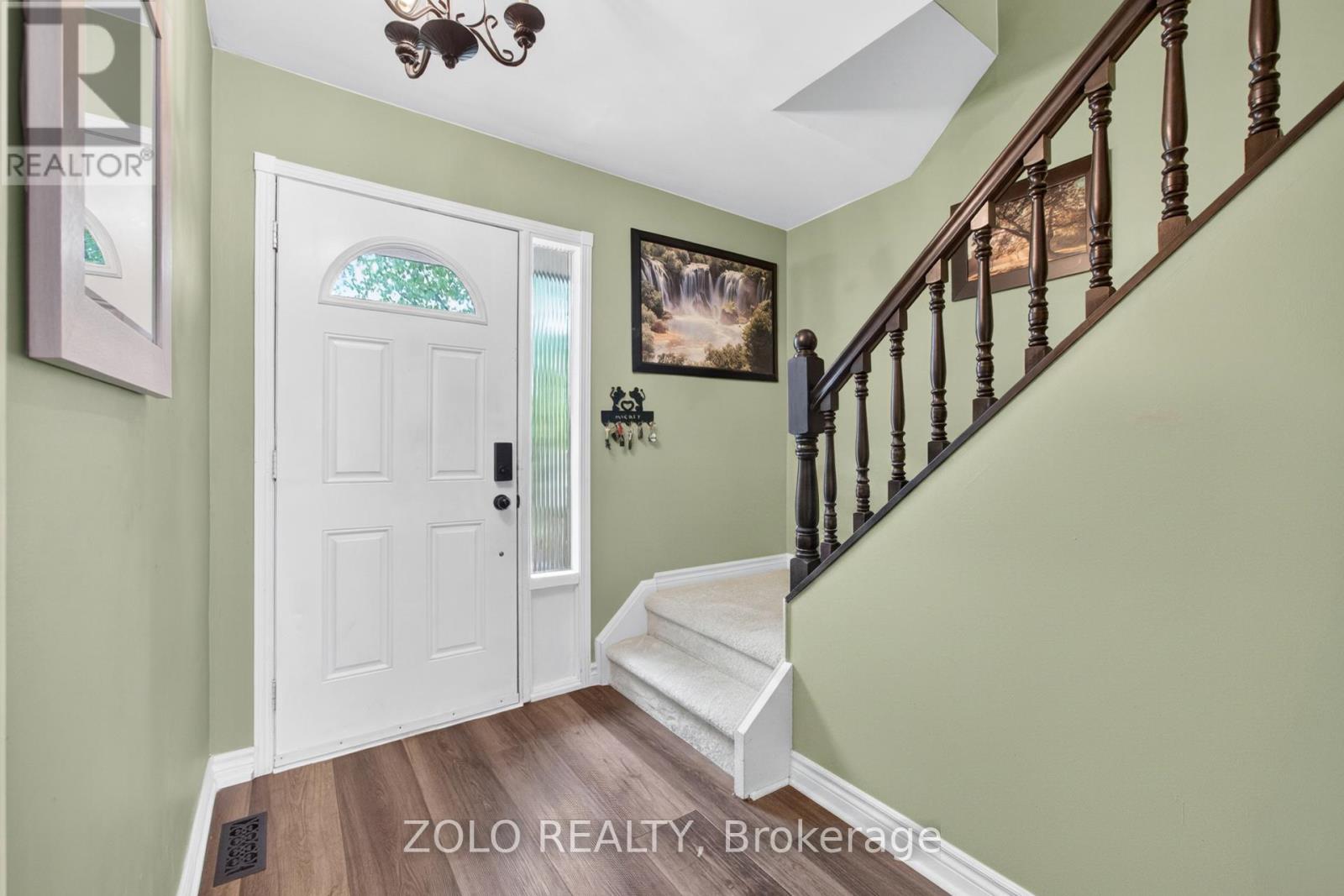 18 Karen Court, Orangeville, Ontario L9W 3S3 - Photo 5 - W13568822