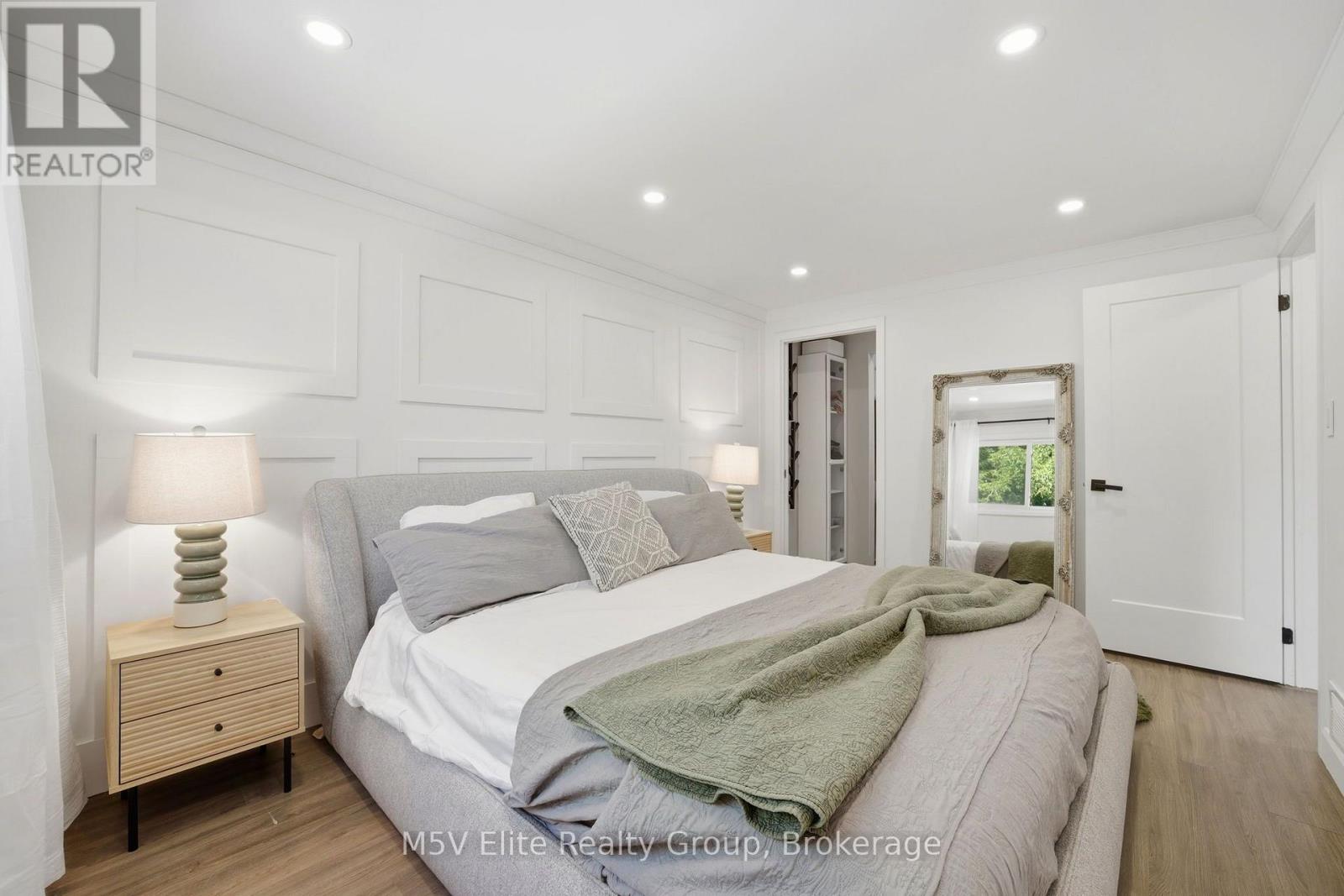 1171 Gripsholm Road, Mississauga, Ontario  L4Y 2G8 - Photo 15 - W13568844
