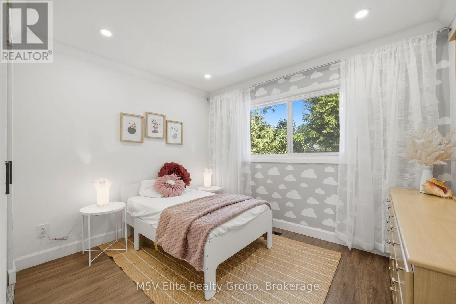 1171 Gripsholm Road, Mississauga, Ontario  L4Y 2G8 - Photo 19 - W13568844