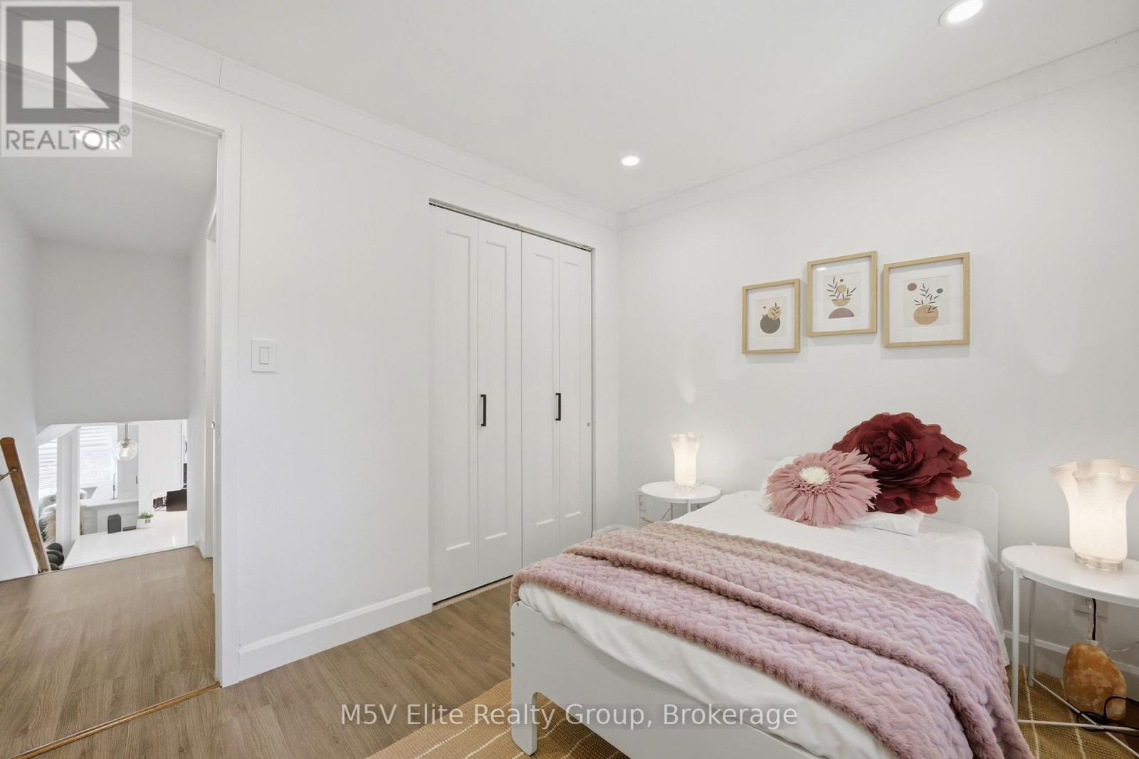 1171 Gripsholm Road, Mississauga, Ontario  L4Y 2G8 - Photo 20 - W13568844