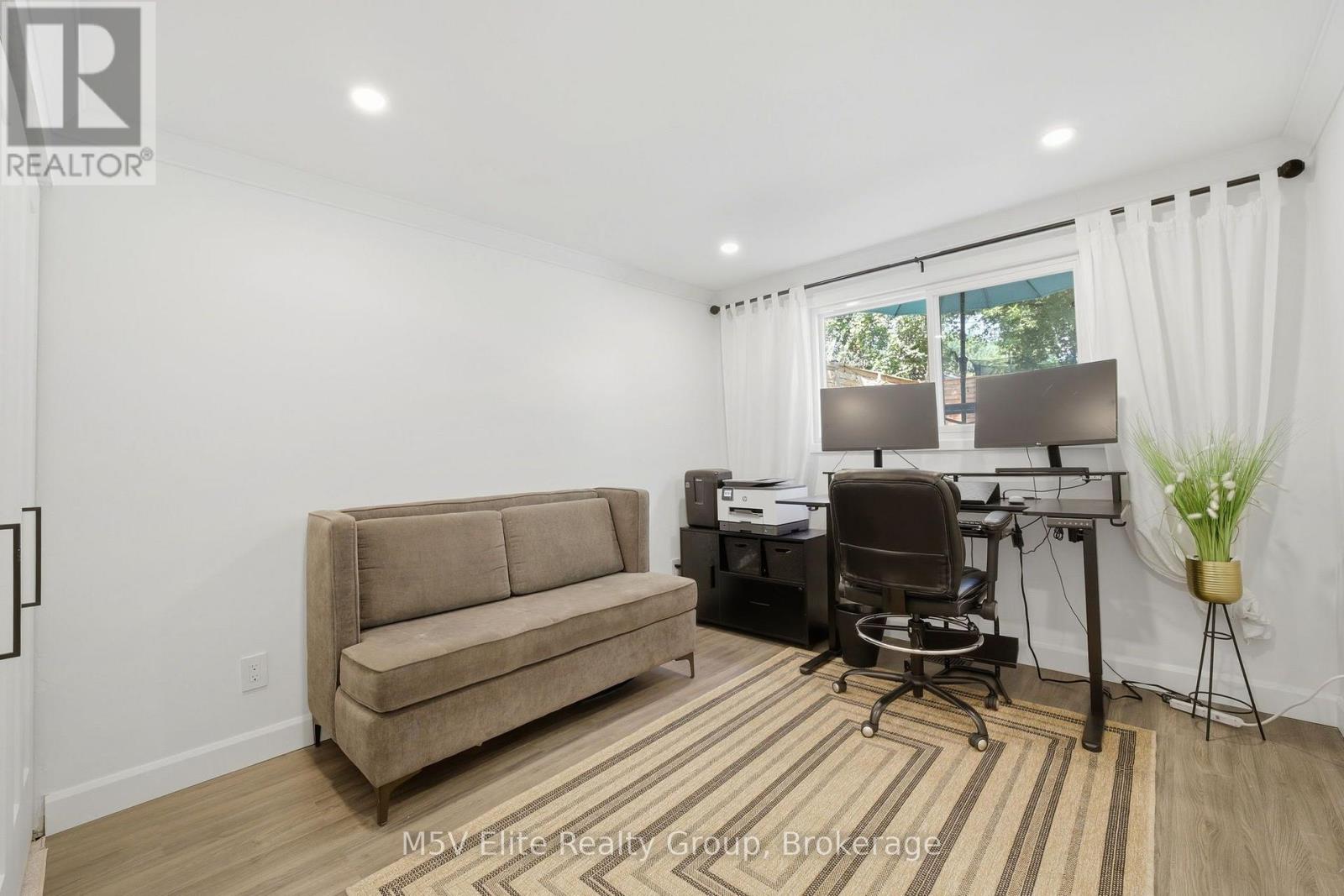 1171 Gripsholm Road, Mississauga, Ontario  L4Y 2G8 - Photo 28 - W13568844