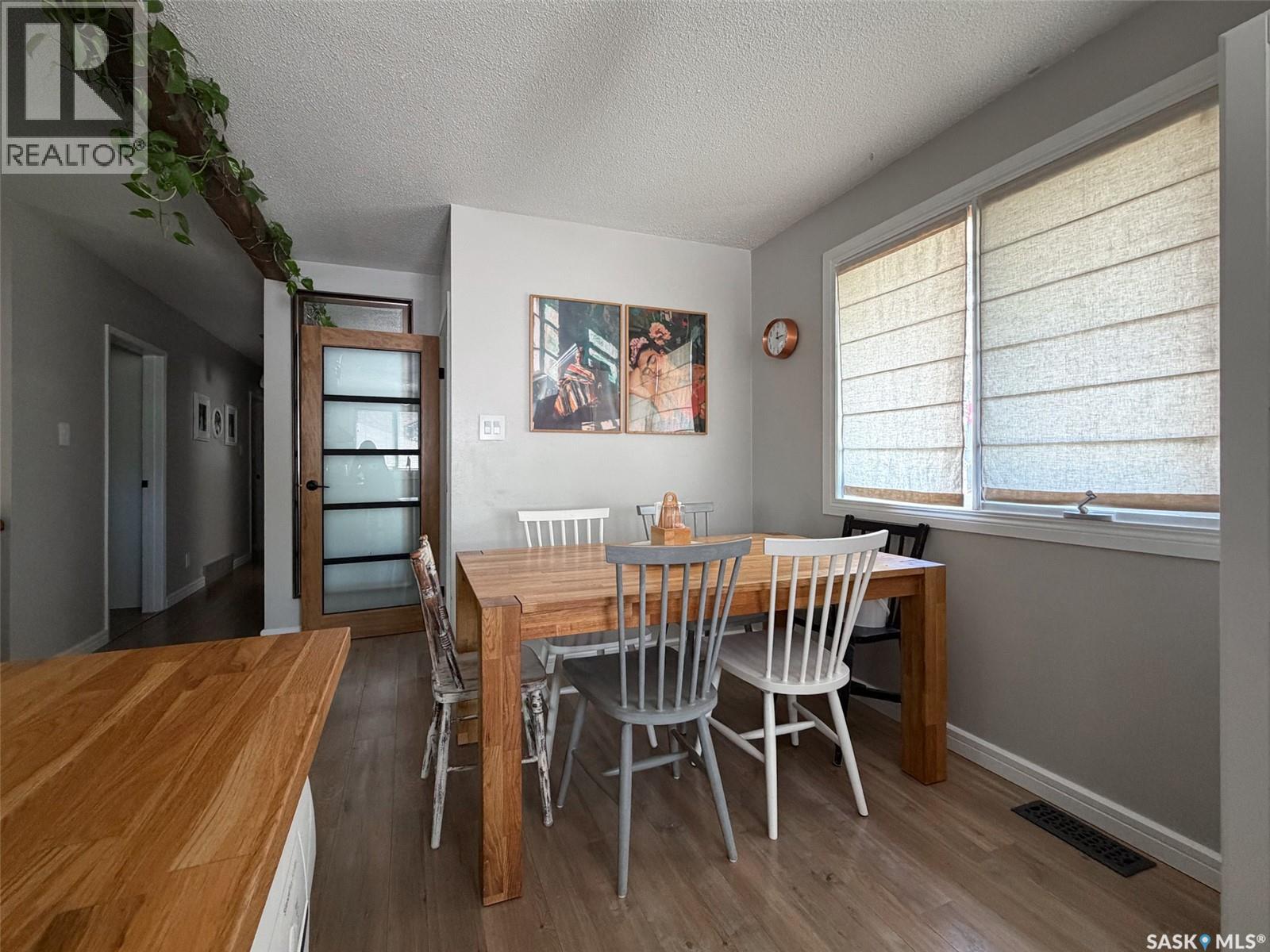 386 4th Street E, Shaunavon, Saskatchewan  S0N 2M0 - Photo 11 - SK042692