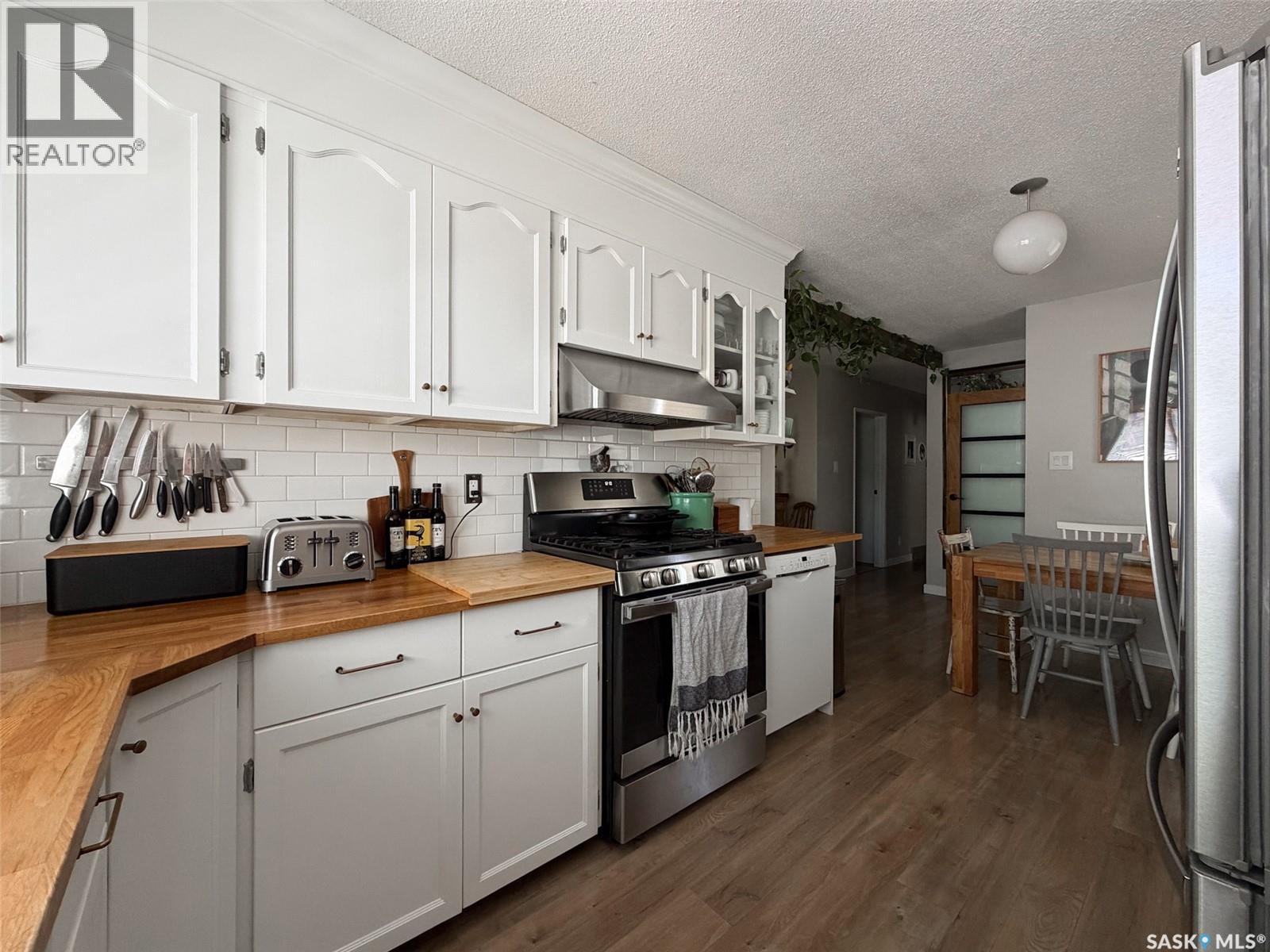 386 4th Street E, Shaunavon, Saskatchewan  S0N 2M0 - Photo 16 - SK042692