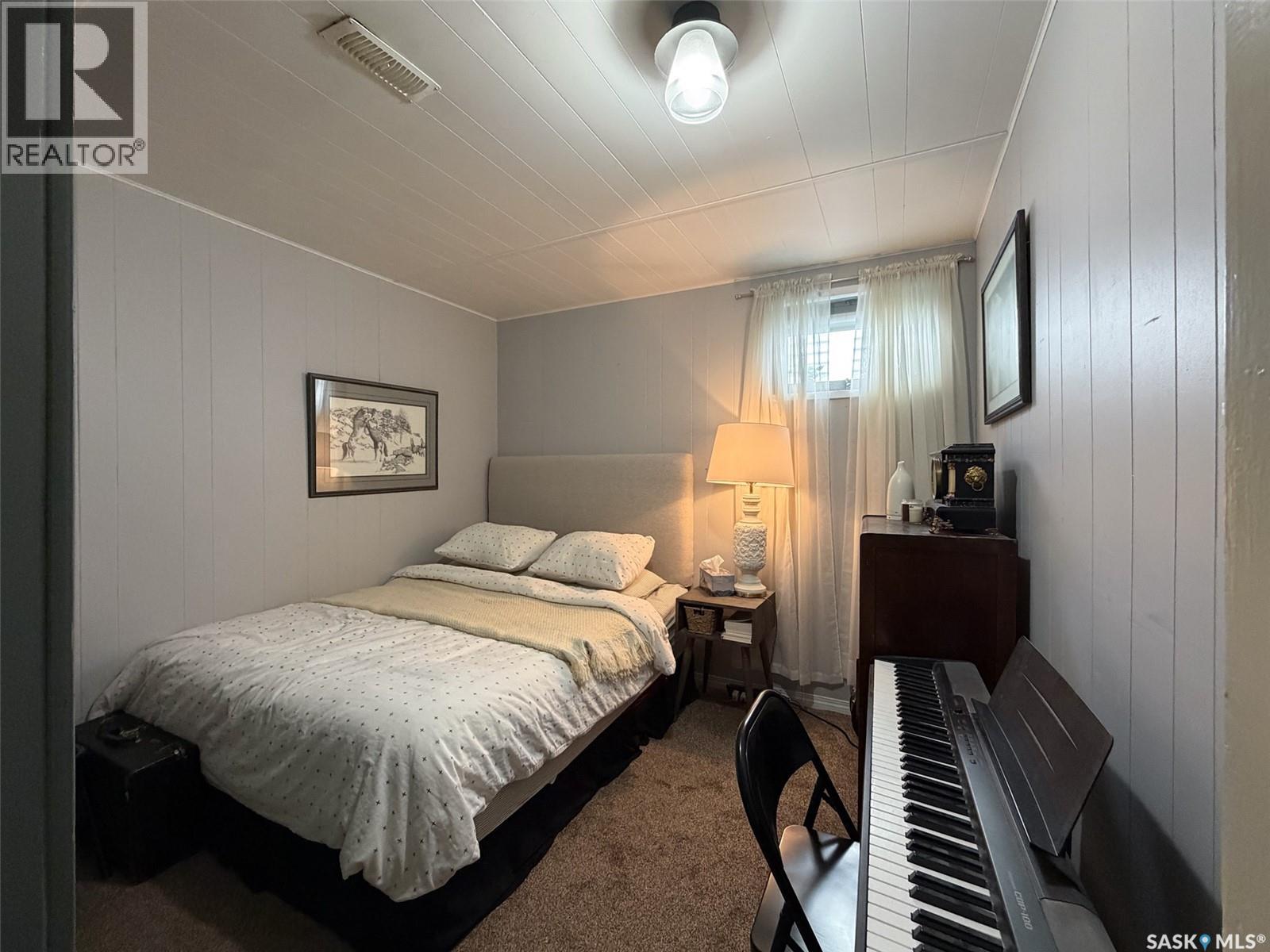 386 4th Street E, Shaunavon, Saskatchewan  S0N 2M0 - Photo 36 - SK042692