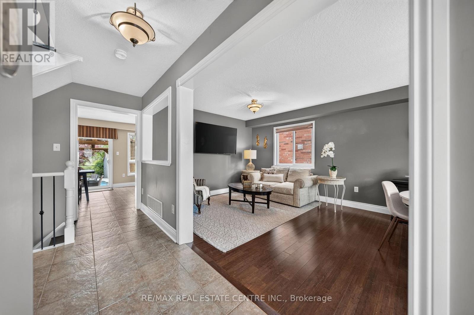 72 Swift Crescent, Cambridge, Ontario  N1P 1J9 - Photo 6 - X13568932