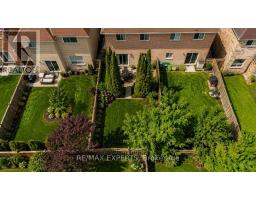 62 COLONIAL CRESCENT, Richmond Hill, Ontario