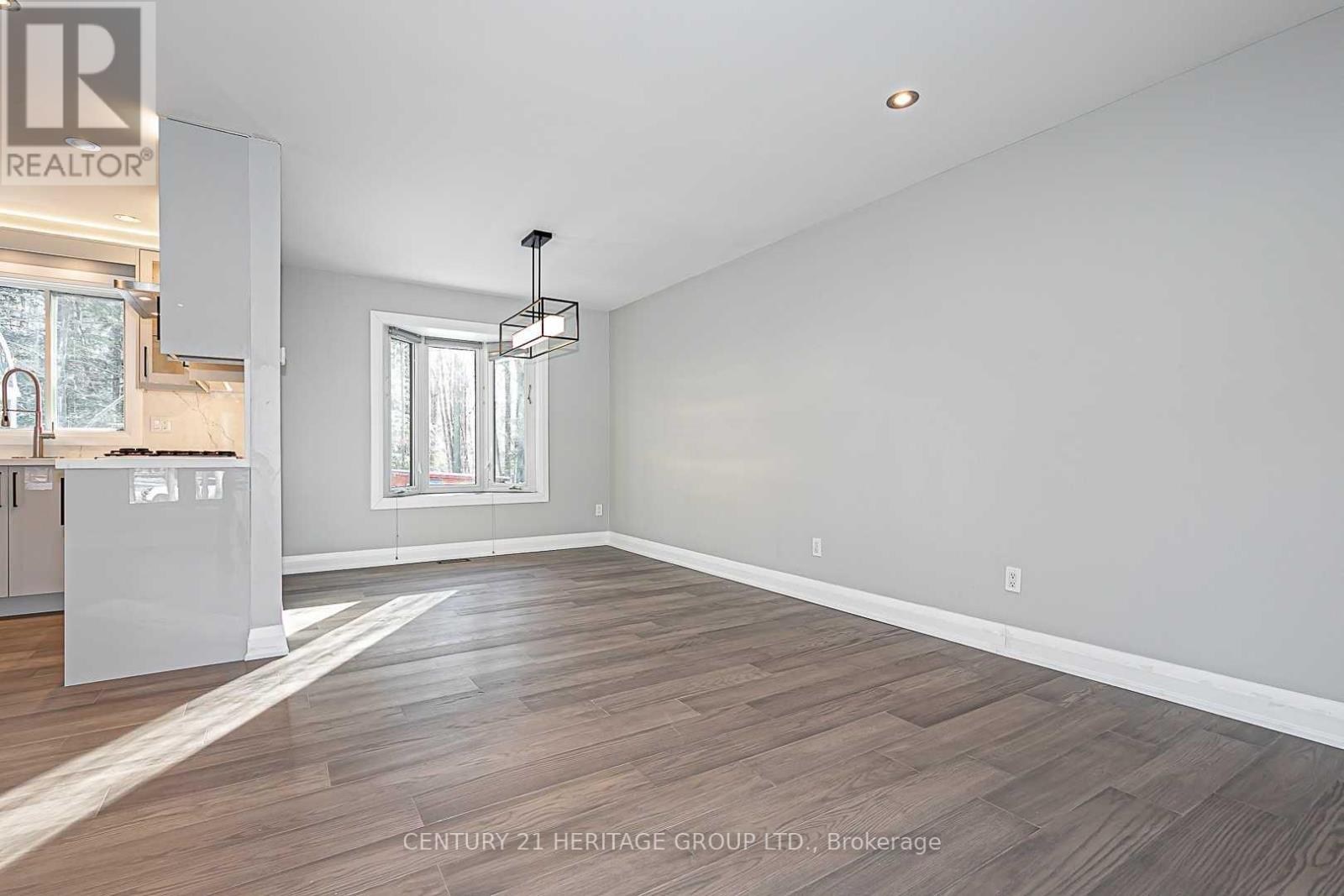 23 Tall Pines Trail, East Gwillimbury, Ontario  L9N 1J5 - Photo 7 - N13568836