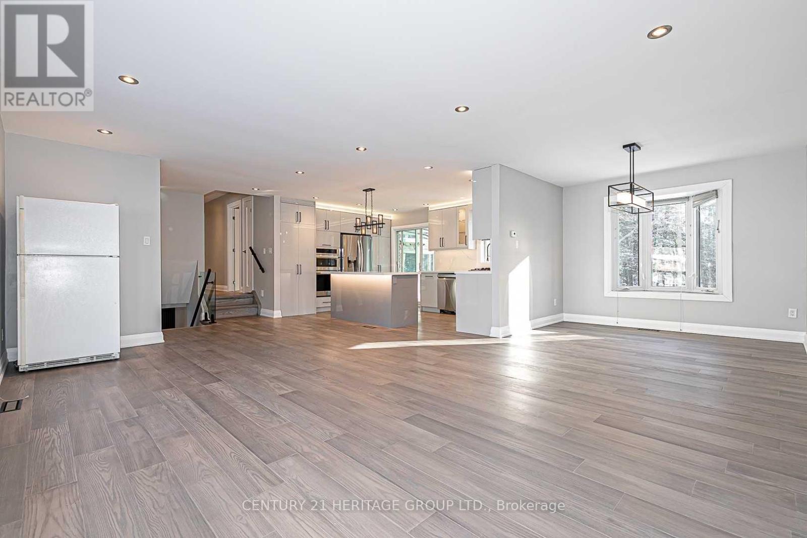 23 Tall Pines Trail, East Gwillimbury, Ontario  L9N 1J5 - Photo 6 - N13568836