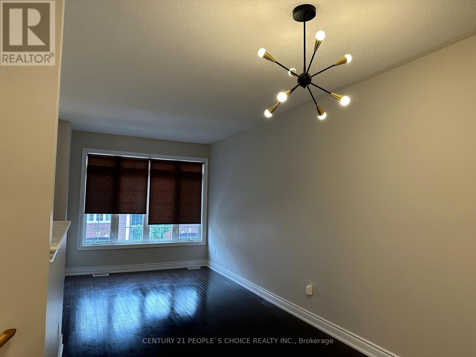 7227 Triumph Lane, Mississauga, Ontario L5N 0C5 - Photo 3 - W13504094