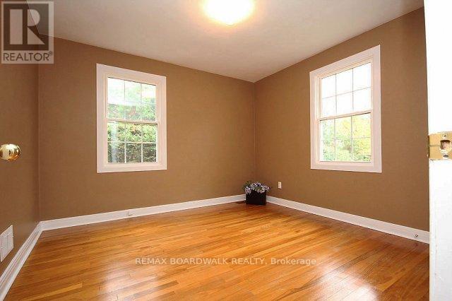 209 Knox Crescent, Ottawa, Ontario  K1G 0K6 - Photo 9 - X13569020