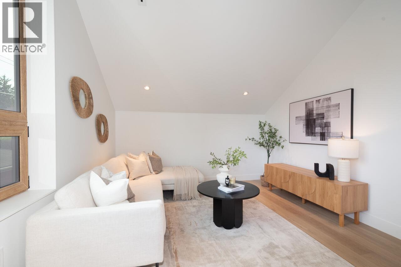 3122 W 11th Avenue, Vancouver, British Columbia  V6K 2M7 - Photo 4 - R3146726