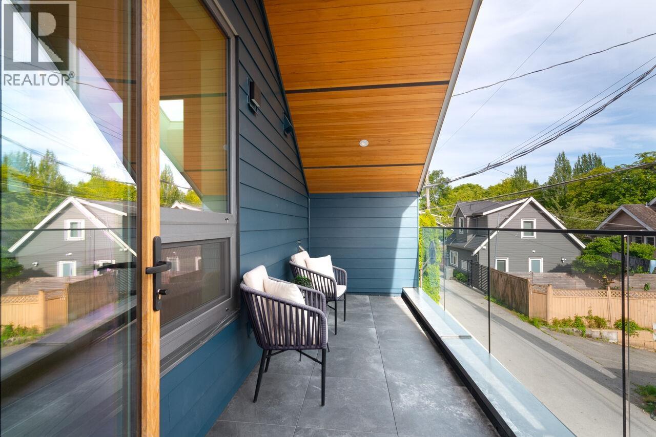 3122 W 11th Avenue, Vancouver, British Columbia  V6K 2M7 - Photo 6 - R3146726