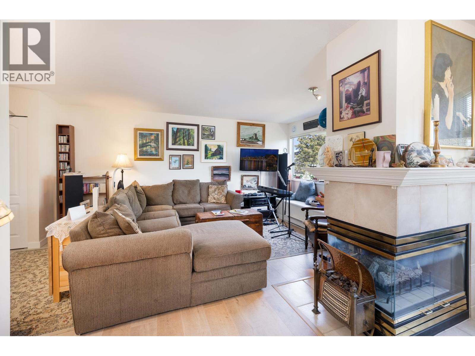 304 3183 Esmond Avenue, Burnaby, British Columbia  V5G 4V6 - Photo 2 - R3146742