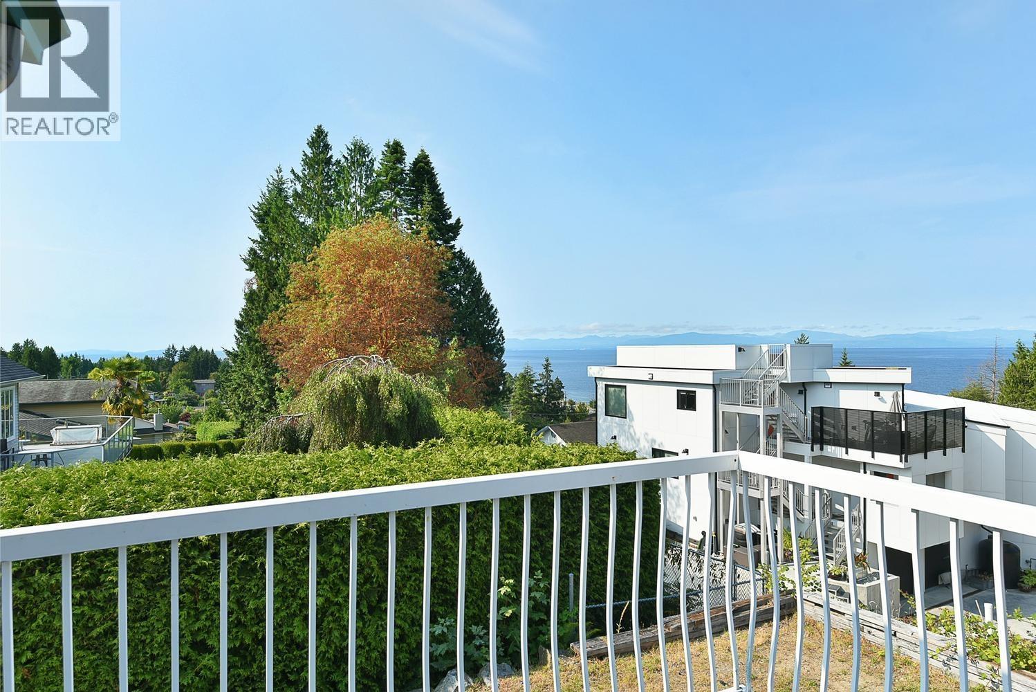 4871 Blueberry Place, Sechelt, British Columbia  V7Z 0G2 - Photo 10 - R3146759