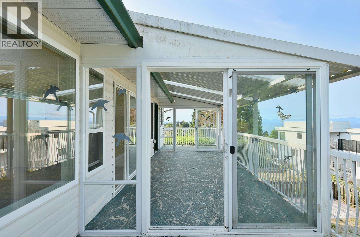 4871 Blueberry Place, Sechelt, British Columbia  V7Z 0G2 - Photo 11 - R3146759
