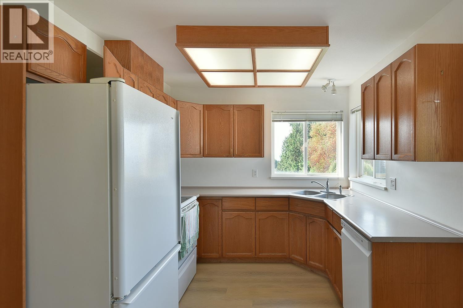 4871 Blueberry Place, Sechelt, British Columbia  V7Z 0G2 - Photo 13 - R3146759