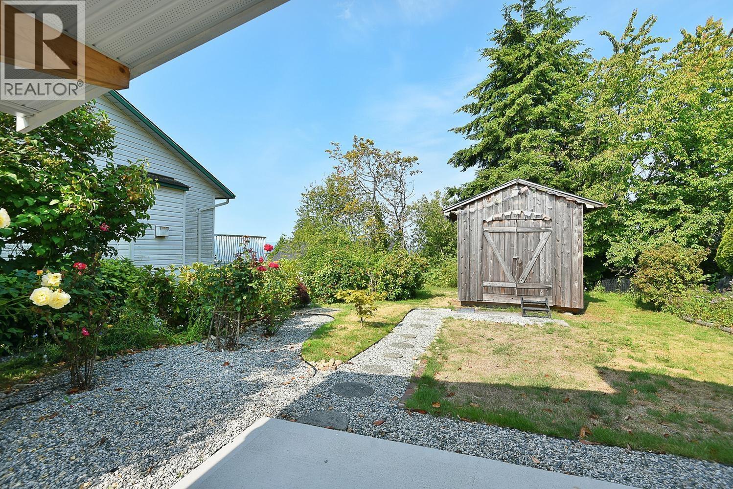 4871 Blueberry Place, Sechelt, British Columbia  V7Z 0G2 - Photo 4 - R3146759