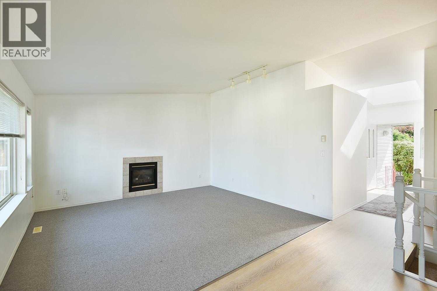 4871 Blueberry Place, Sechelt, British Columbia  V7Z 0G2 - Photo 8 - R3146759