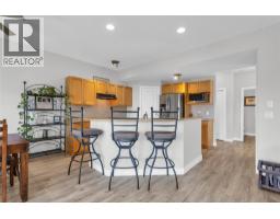 614 South Crest Drive, Kelowna, British Columbia  V1W 4Y6 - Photo 11 - 10387328