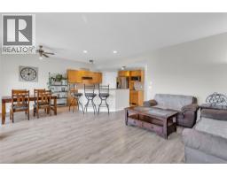 614 South Crest Drive, Kelowna, British Columbia  V1W 4Y6 - Photo 15 - 10387328