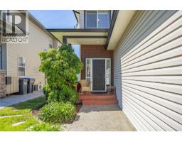 614 South Crest Drive, Kelowna, British Columbia  V1W 4Y6 - Photo 3 - 10387328